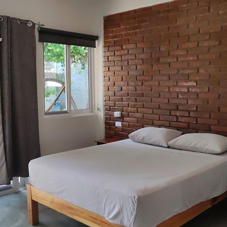 Casa Sixta A 7Min Del Aeropuerto Internacional Pmx Y 2 Cuadras Terminal Autob Ado Hotel Puerto Escondido  Bagian luar foto