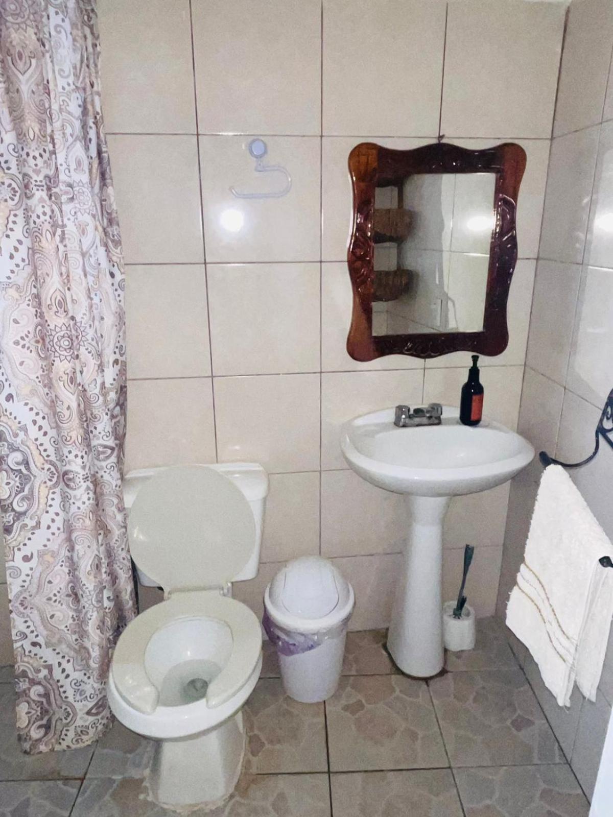 Casa Sixta A 7Min Del Aeropuerto Internacional Pmx Y 2 Cuadras Terminal Autob Ado Hotel Puerto Escondido  Bagian luar foto