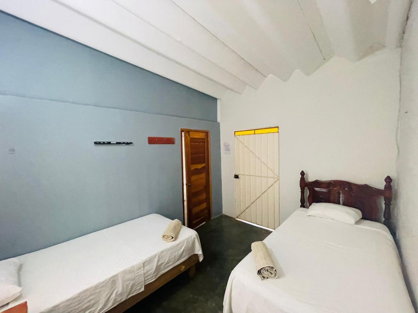 Casa Sixta A 7Min Del Aeropuerto Internacional Pmx Y 2 Cuadras Terminal Autob Ado Hotel Puerto Escondido  Bagian luar foto